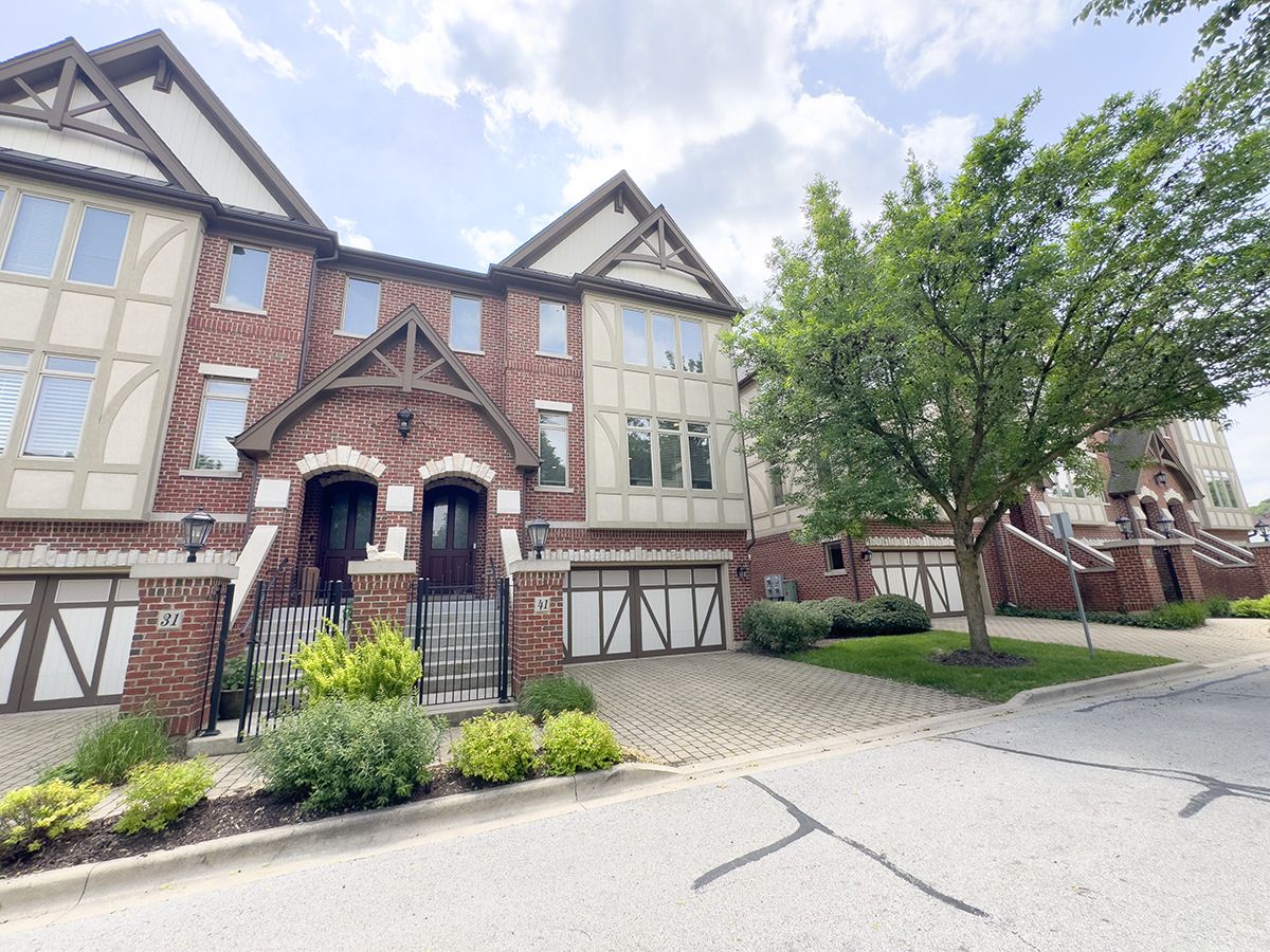 Townhomes Sold Brownstone At Riversedge St Charles Illinois, 41 Cobblestone