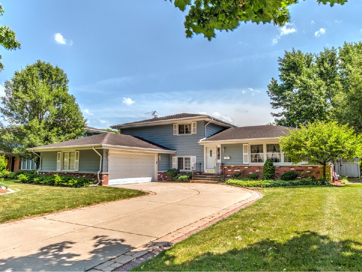Homes Sold Willow Wood Palatine Illinois, 711 Meadow