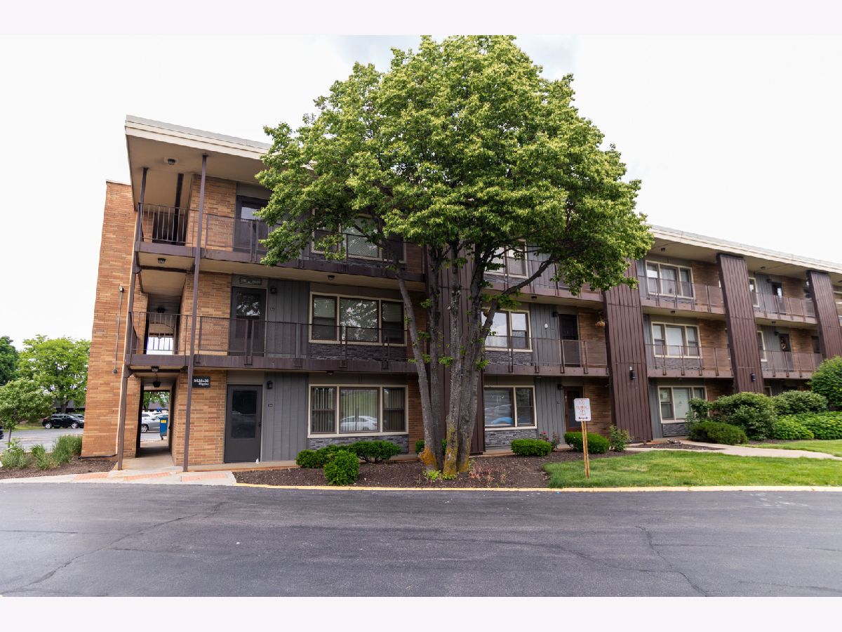  Sold Rosemont Illinois, 9630 Higgins