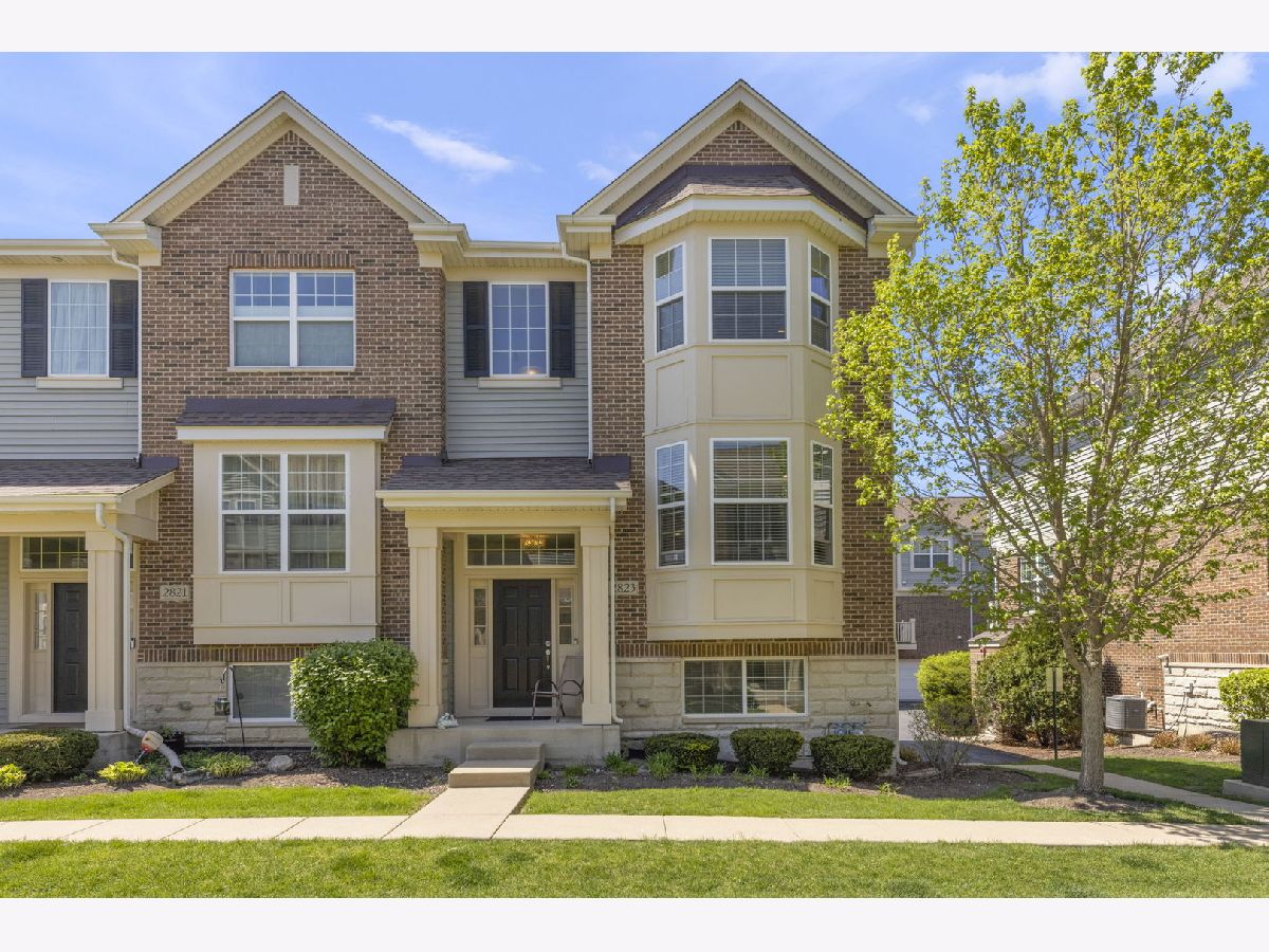 Townhomes Sold Mayfair Naperville Illinois, 2823 Henley