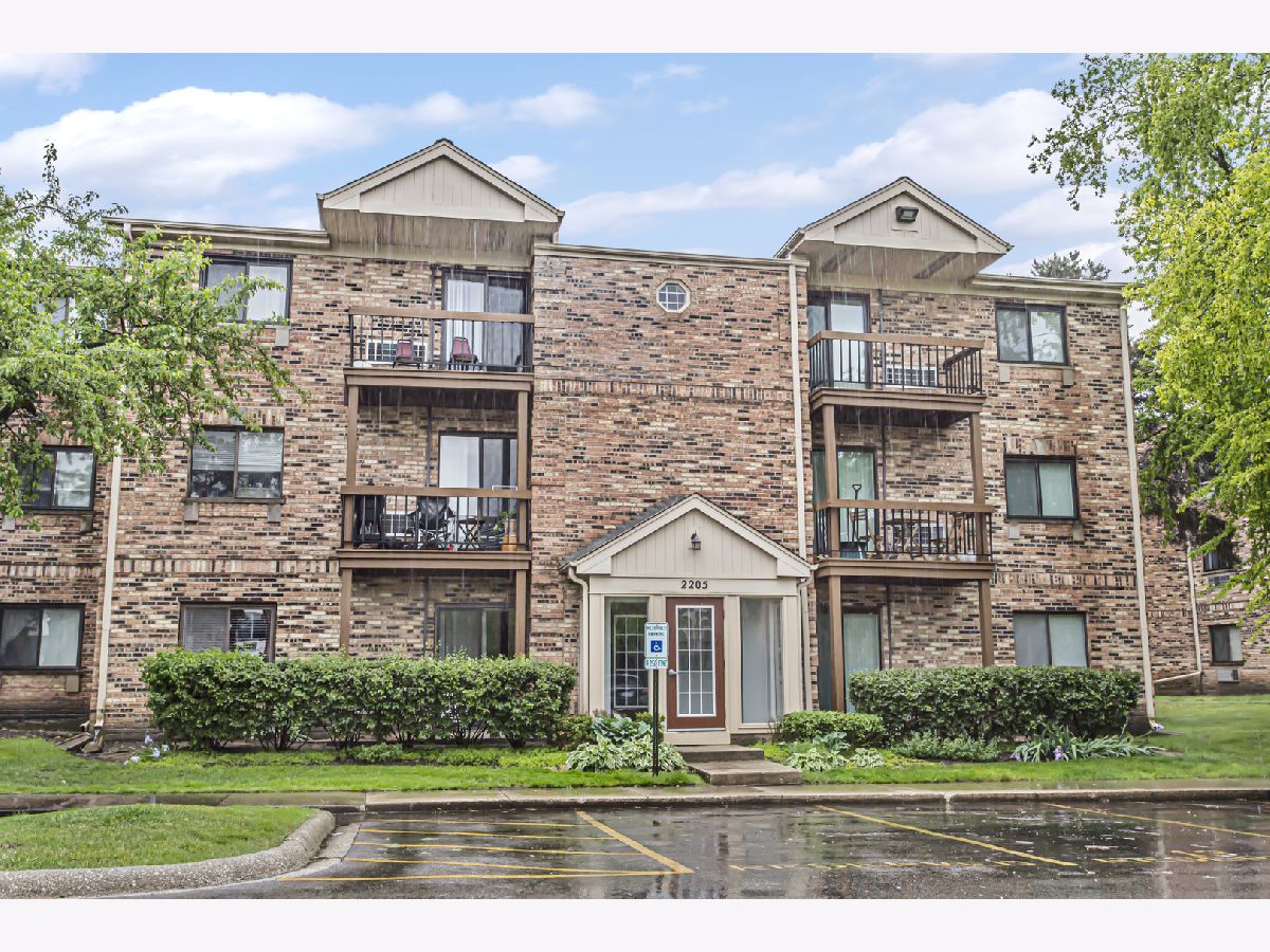 Condominiums Sold Rosewood Arlington Heights Illinois, 2205 Nichols