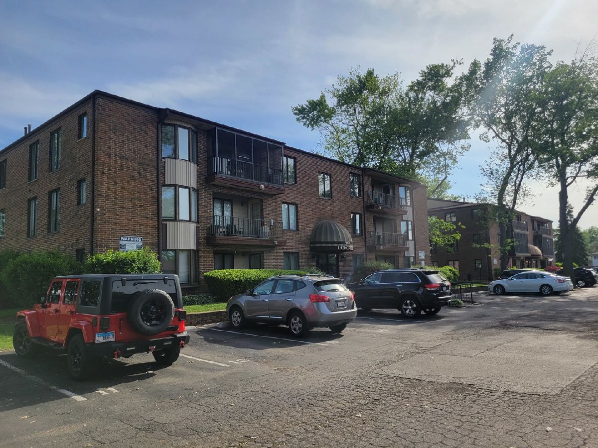 Condominiums Sold Lioncrest Crestwood Illinois, 13535 Lamon