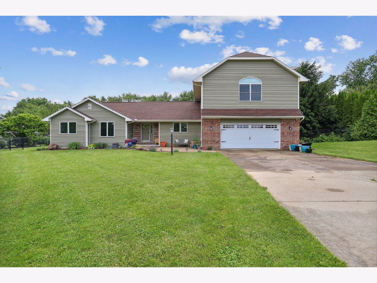  Sold White Heath Illinois, 7 Brents
