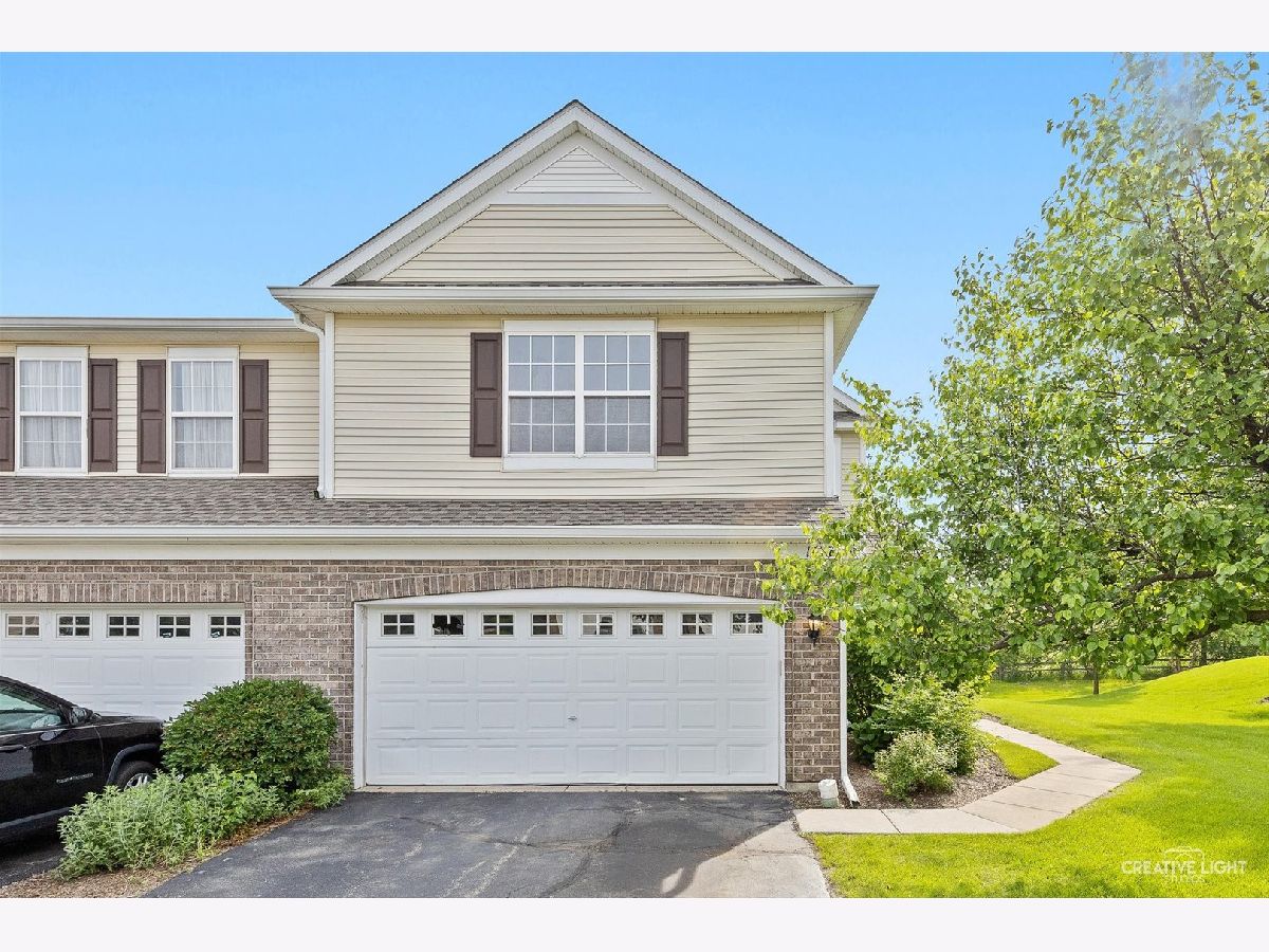 Townhomes Sold Millbrook Algonquin Illinois, 1477 Millbrook