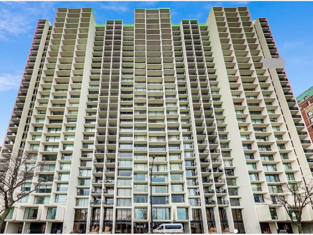 Condominiums Sold Harbor House Chicago Illinois, 3200 Lake Shore