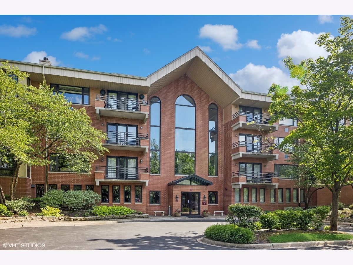 Condominiums Sold Royal Hills Club Oak Brook Illinois, 3525 Cass