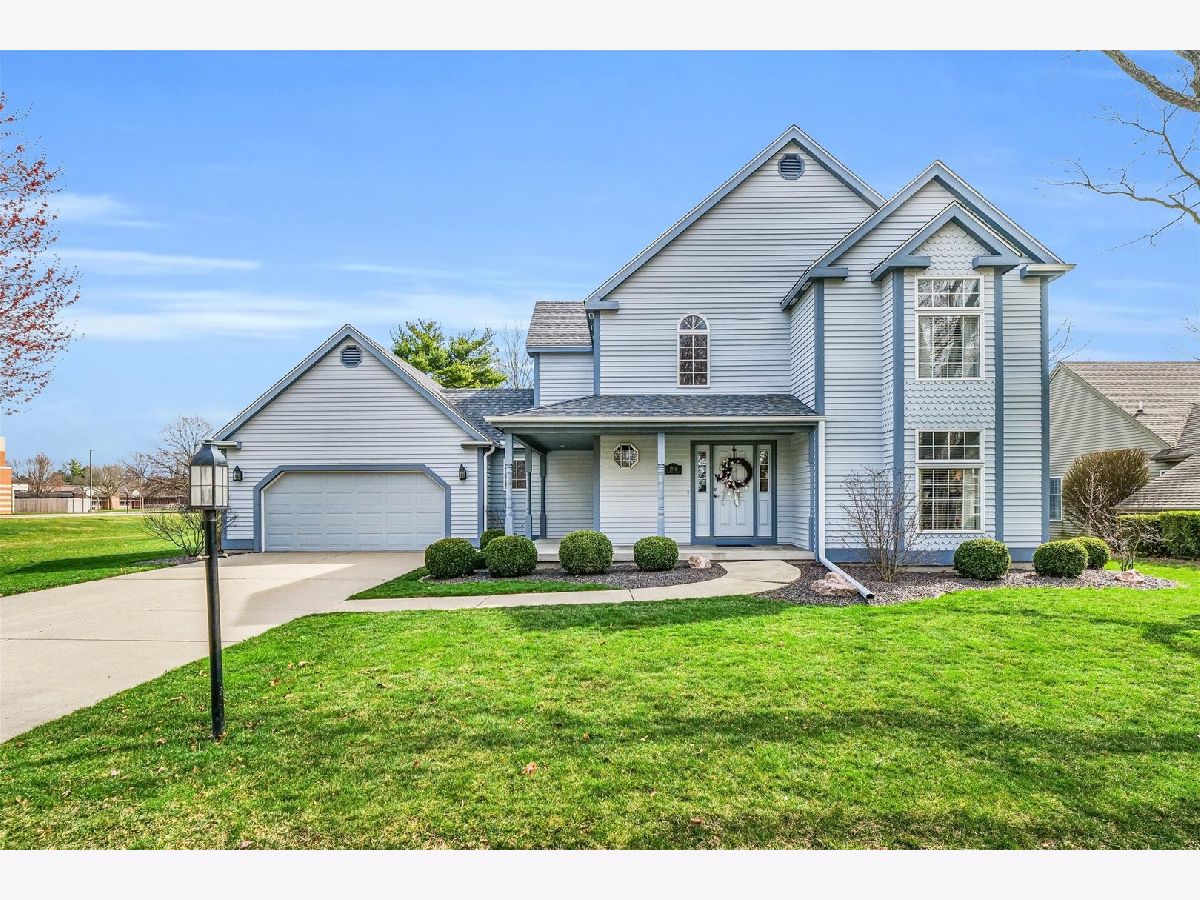 Condominiums & Homes Sold Old Farm Champaign Illinois, 1714 Mayfair