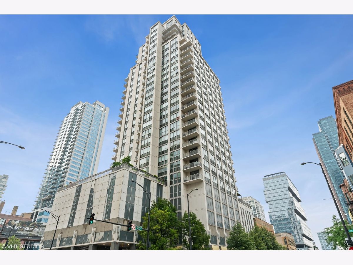 Condominiums Sold The Grand On Grand Chicago Illinois, 200 Grand