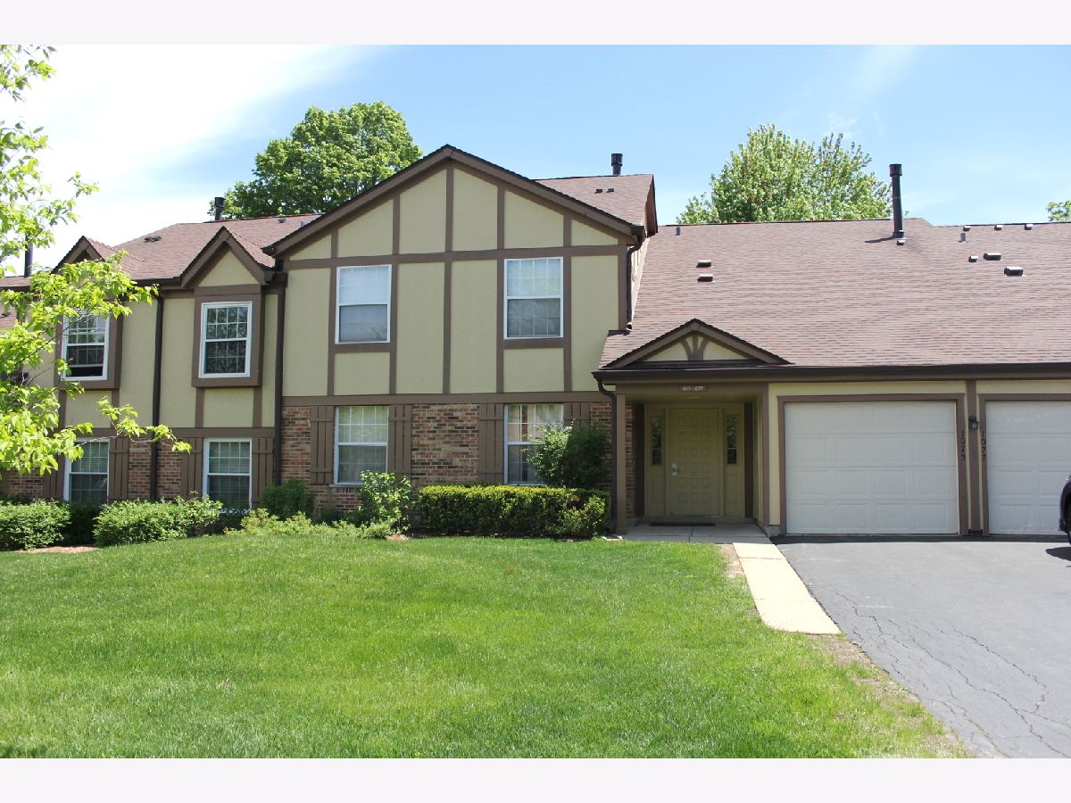 Condos & Townhomes Rented Lexington In The Park Buffalo Grove Illinois, 1071 Auburn