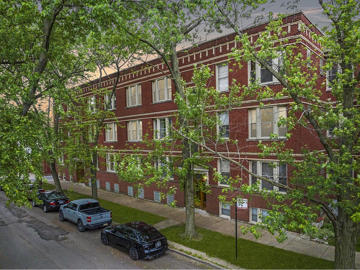 Homes & Condominiums Sold Independence Park Chicago Illinois, 3615 Byron