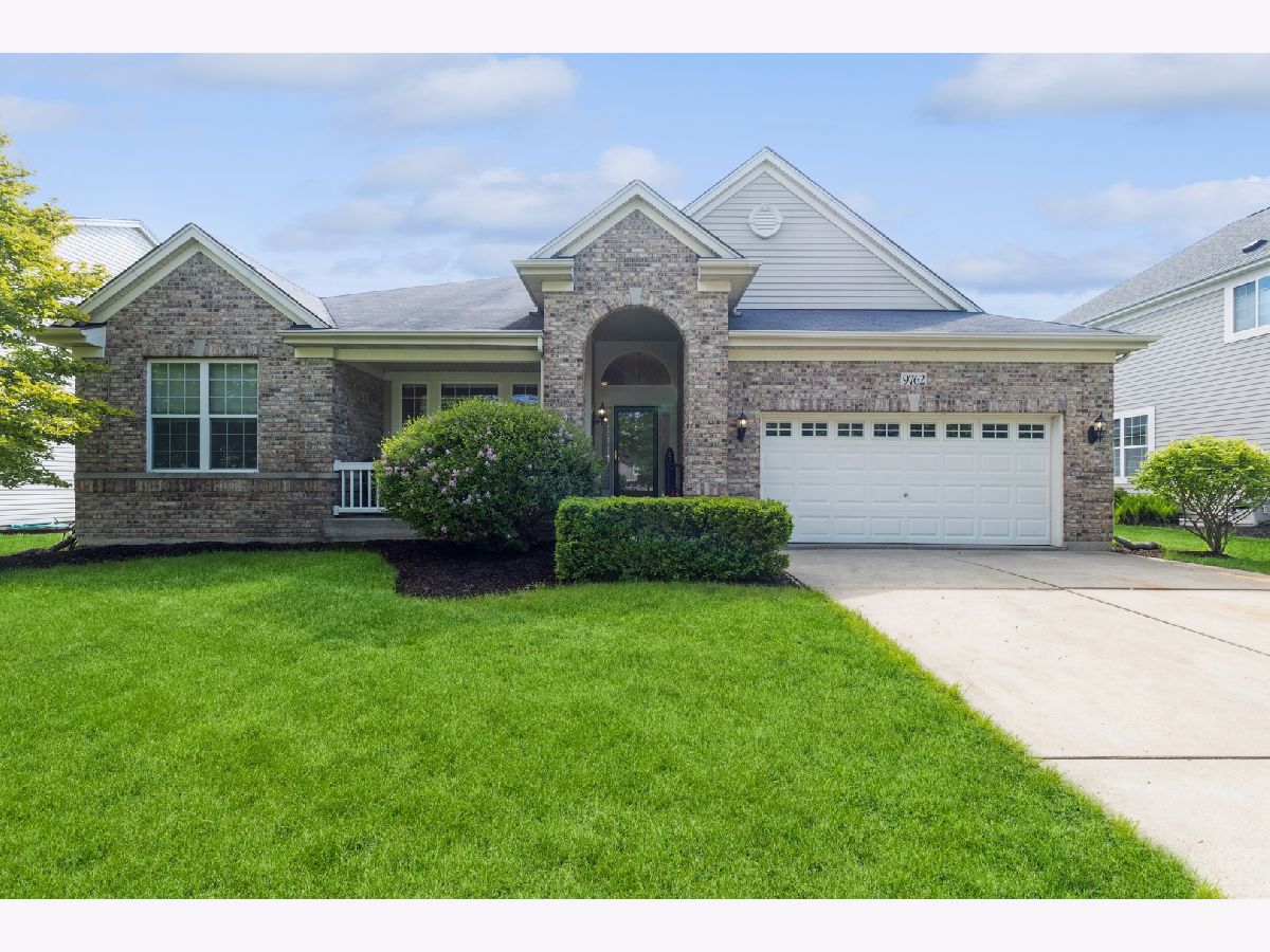 Homes & Townhomes & Condos Sold Covington Lakes Huntley Illinois, 9762 Sheldon
