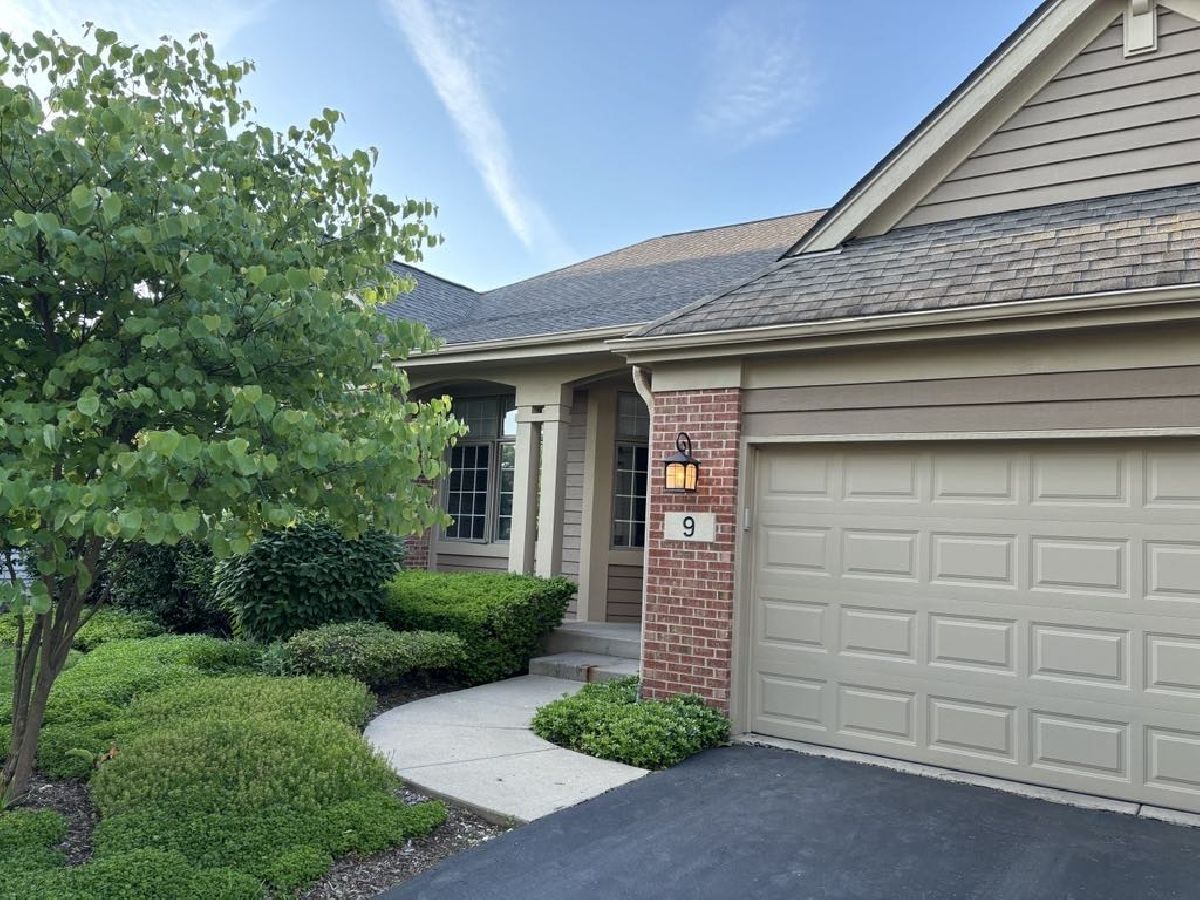 Homes & Condos & Townhomes Sold Boulder Ridge Lake In The Hills Illinois, 9 Sun Valley