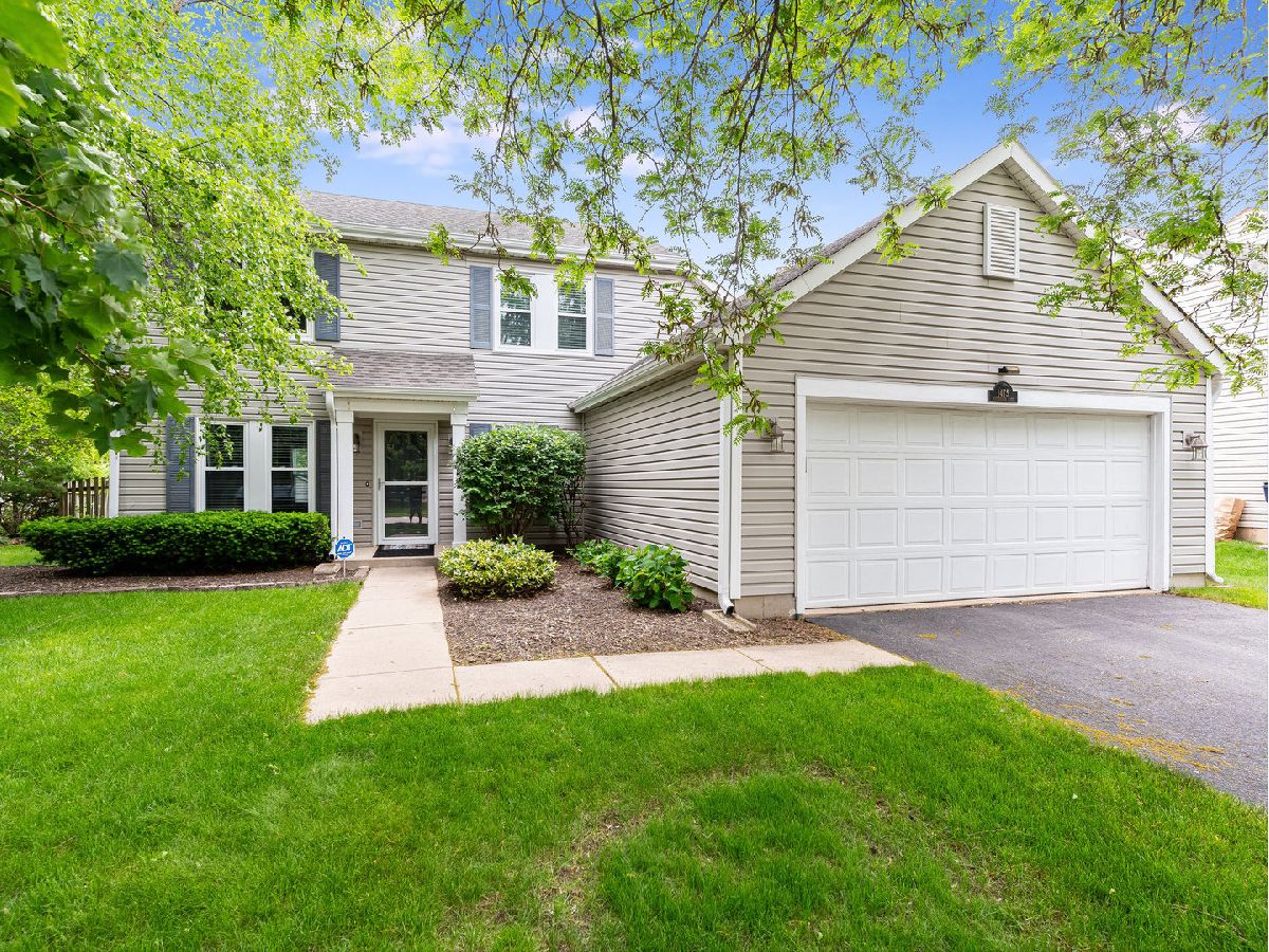 Homes Sold Woodbridge South Elgin Illinois, 1475 Misthaven