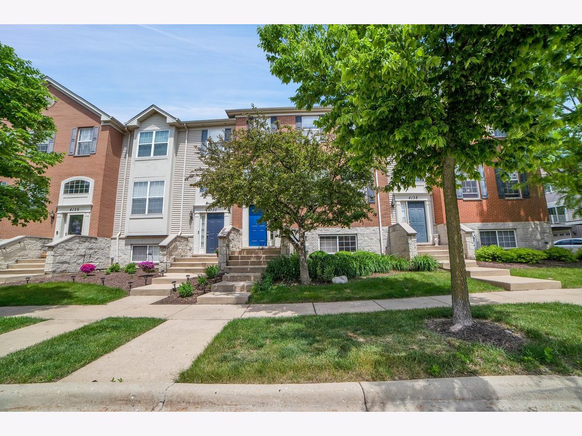 Townhomes & Condos Sold Lehigh Station Aurora Illinois, 4134 Bethlehem