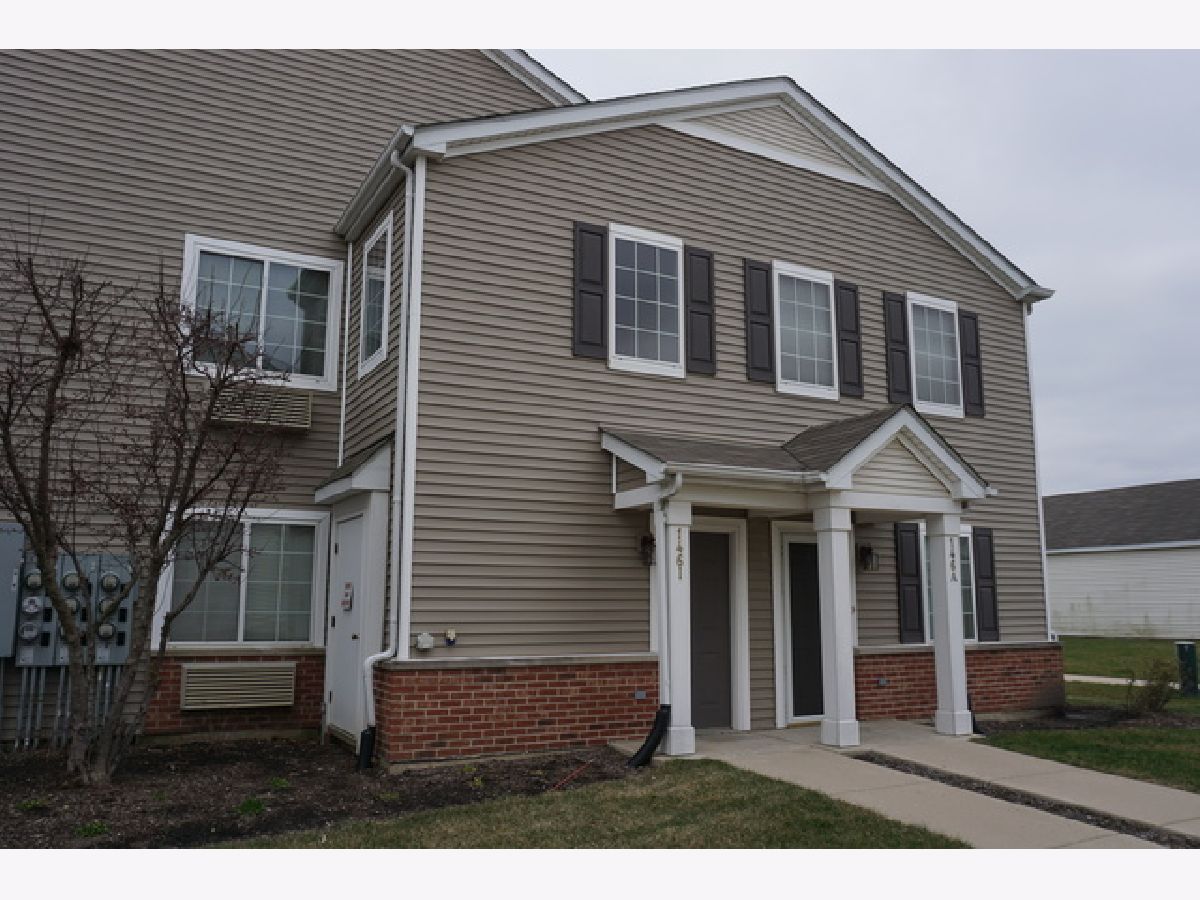 Bristol Bay Yorkville IL, Condos & Townhomes & Homes For Sale & For