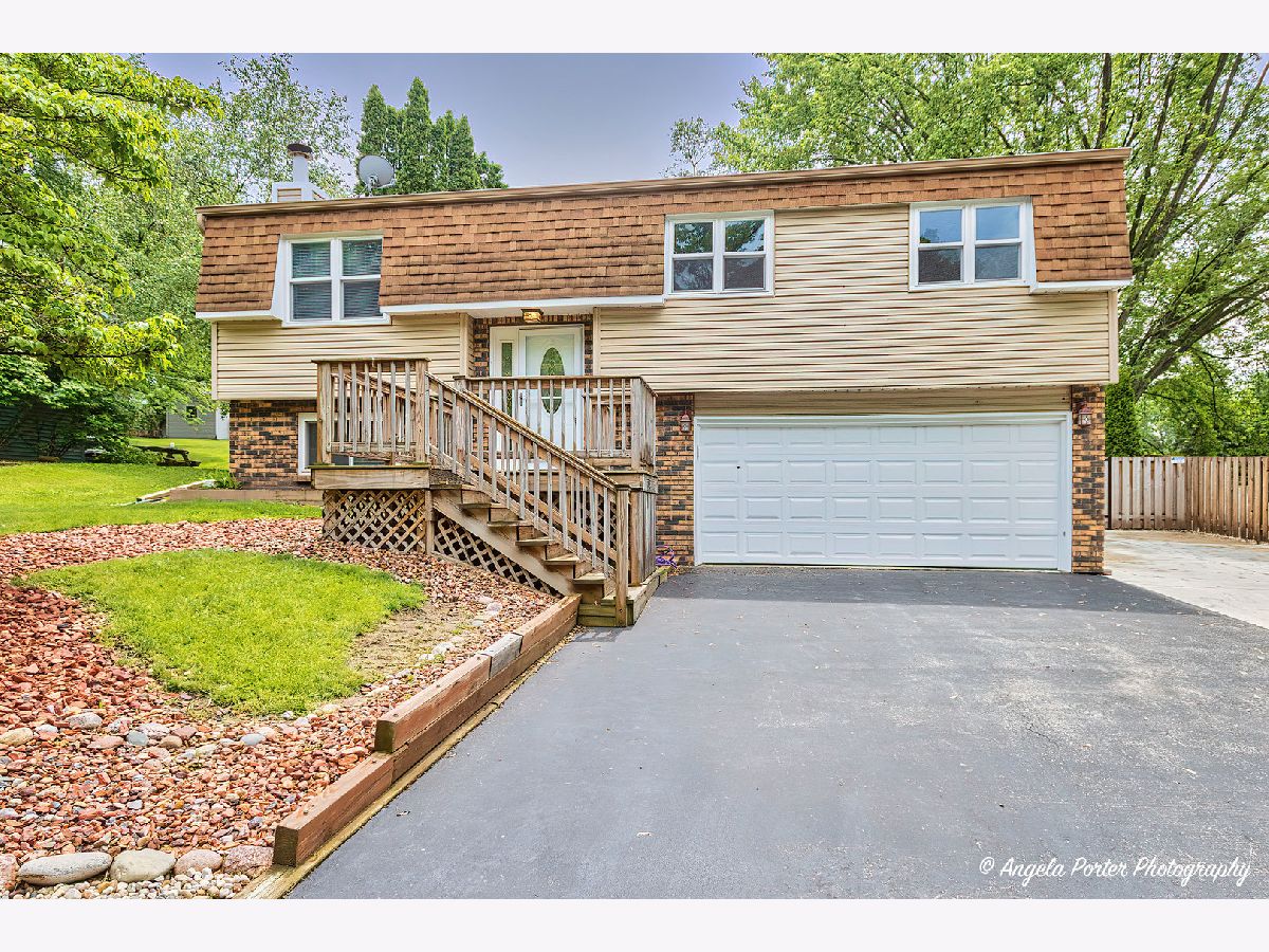 Homes Sold Rolling Acres Johnsburg Illinois, 1119 Rolling Lane