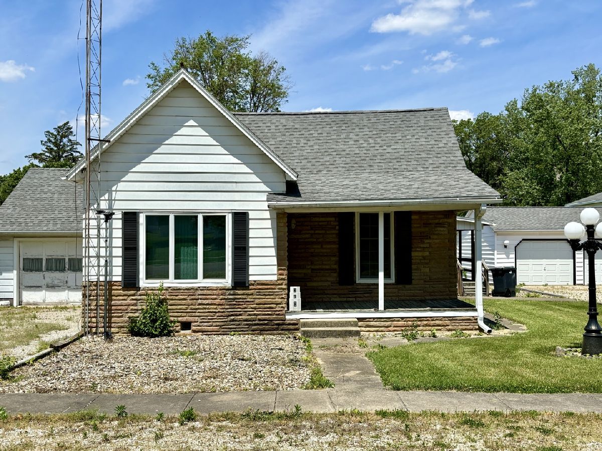  Sold Allerton Illinois, 305 Elm