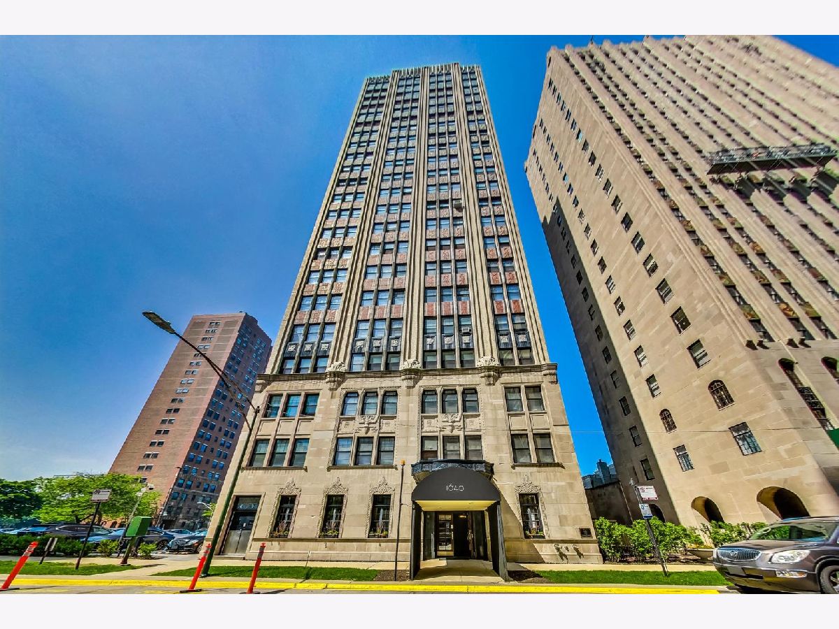 Condominiums Sold The Narragansett Chicago Illinois, 1640 50th