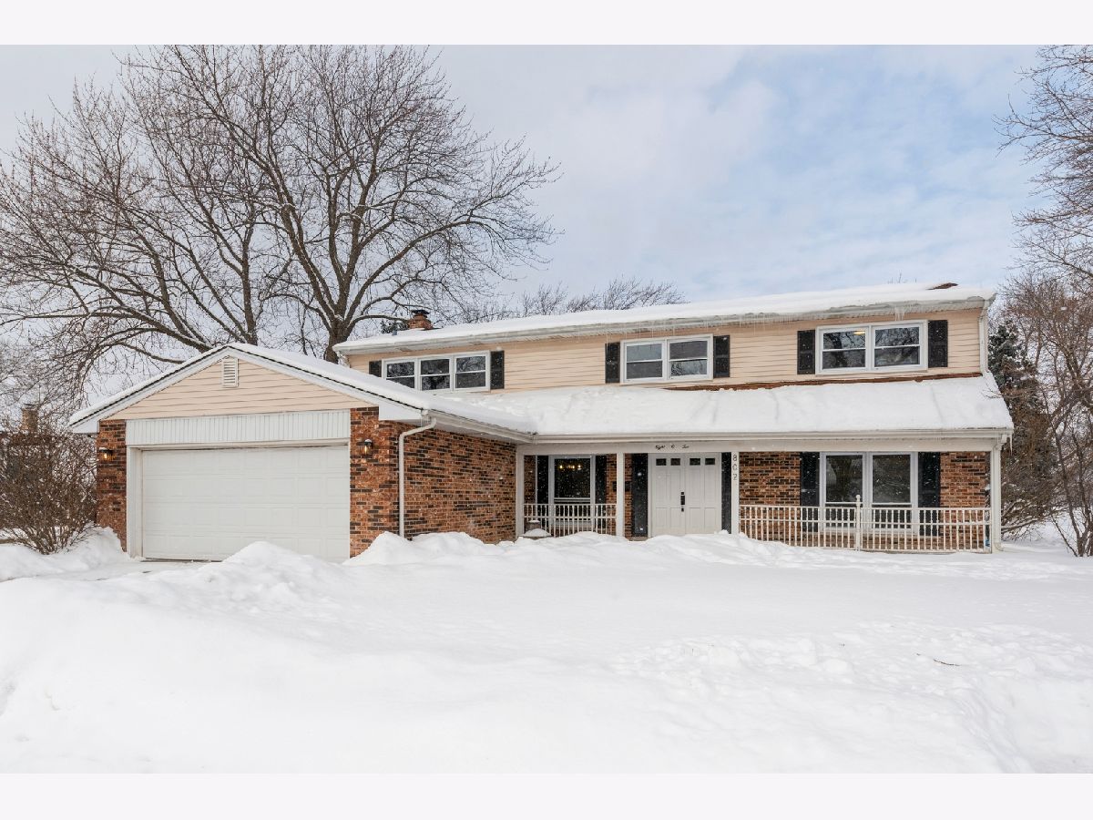 Homes & Condos & Townhomes Sold Surrey Ridge Arlington Heights Illinois, 802 Victoria