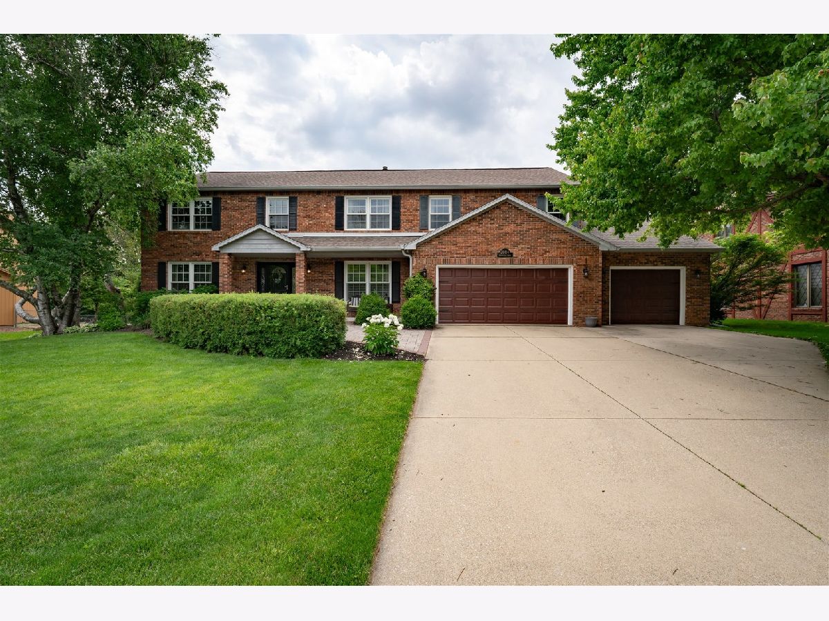 Homes Sold Hedgewood Bloomington Illinois, 2004 Woodfield