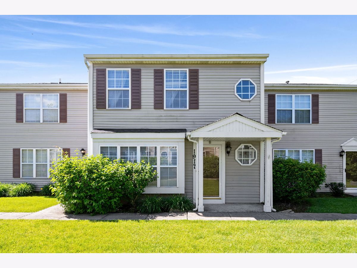 Townhomes & Condos Sold Larkins Pointe Joliet Illinois, 1917 Mayan