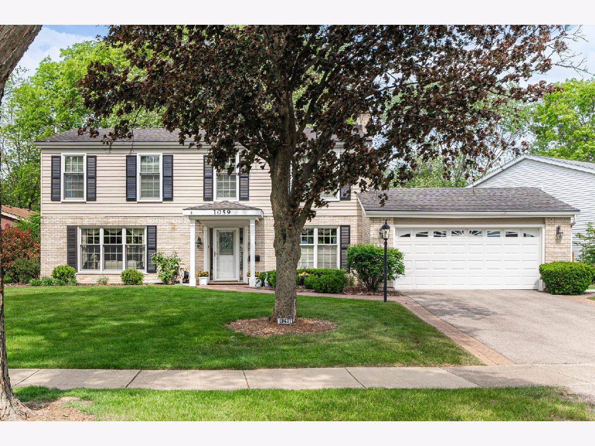 Homes Sold Old Grove Lombard Illinois, 1059 Apple