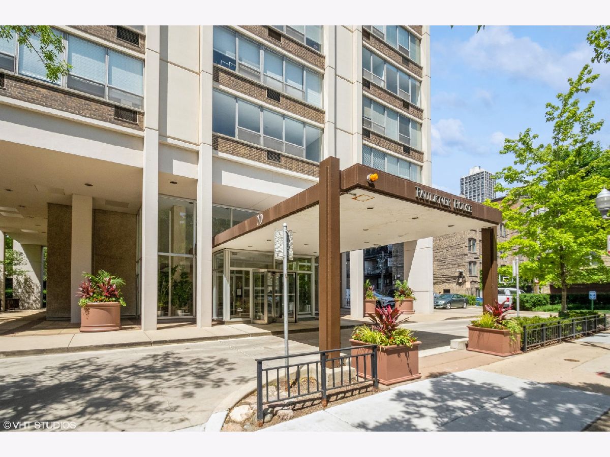 Condominiums Sold Faulkner House Chicago Illinois, 70 Burton