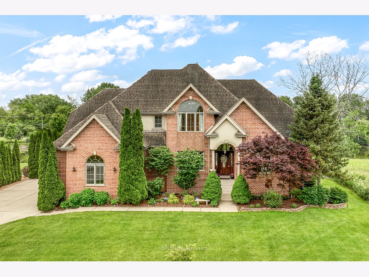 Homes Sold Fox Hills Estates Lemont Illinois, 13845 Dixon
