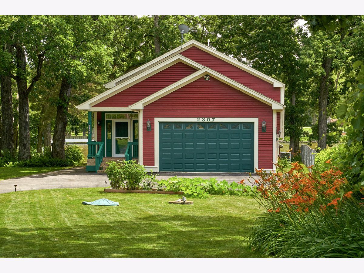 Homes Sold Root Springs Cary Illinois, 2307 Grove