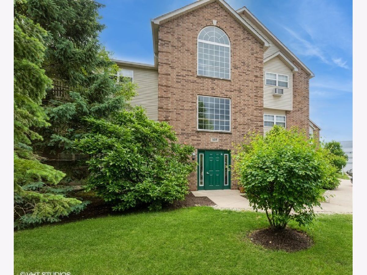 Condominiums Sold Kensington Manor Richmond Illinois, 410 Cunat