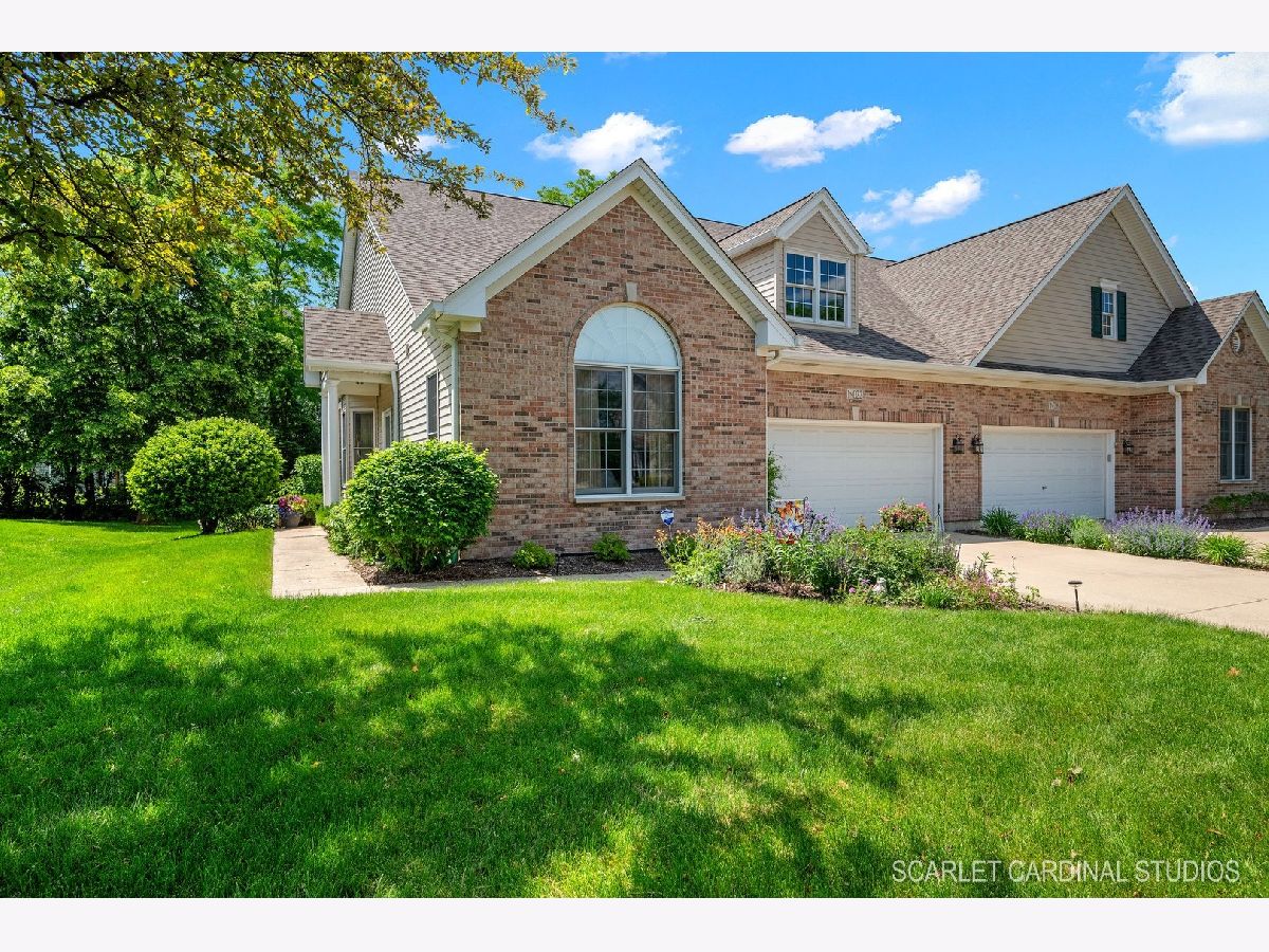 Townhomes Sold Mission Court Winfield Illinois, 1N022 Mission