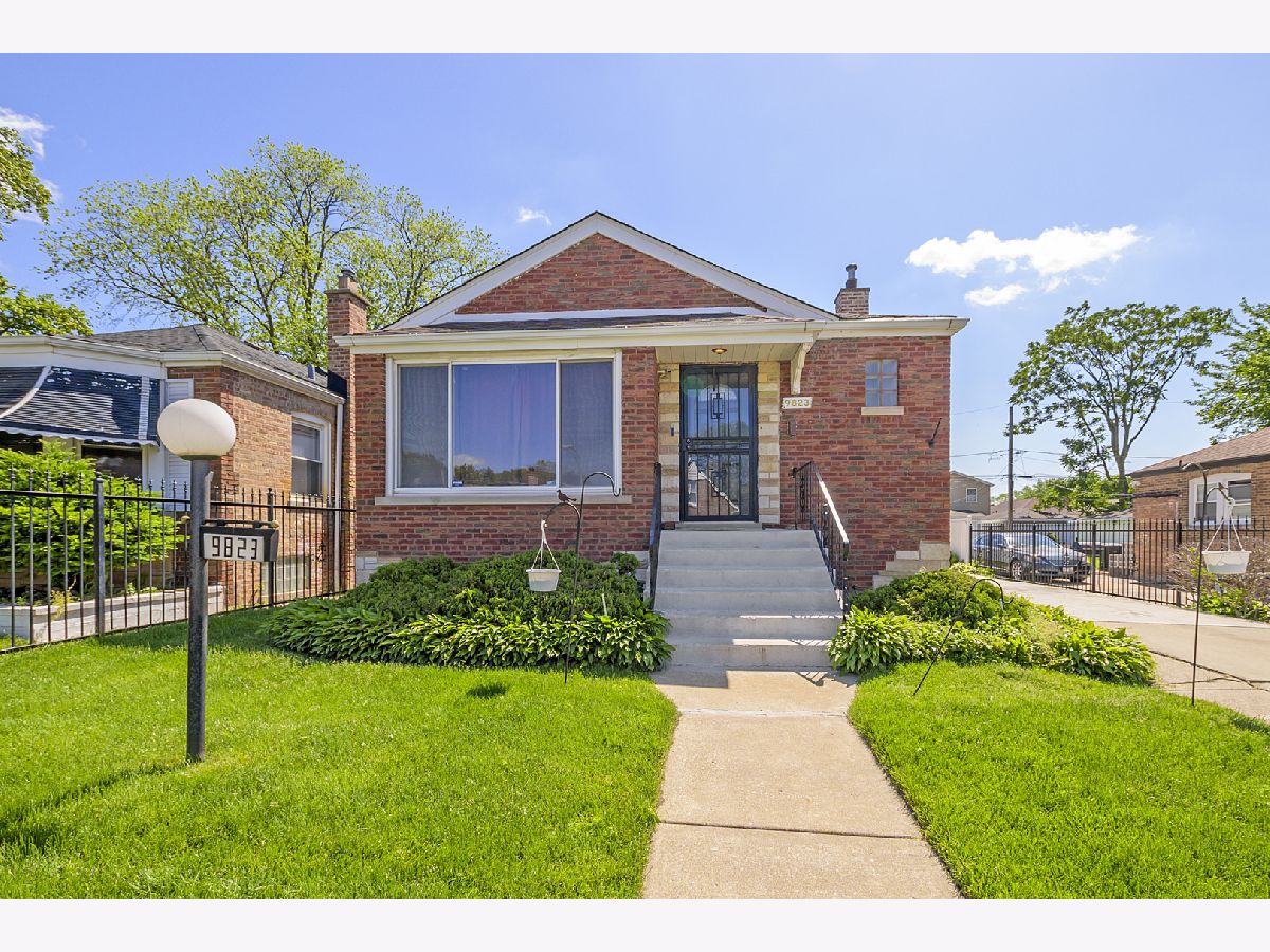 Homes & Condos & Townhomes Sold Cottage Grove Heights Chicago Illinois, 9823 Greenwood