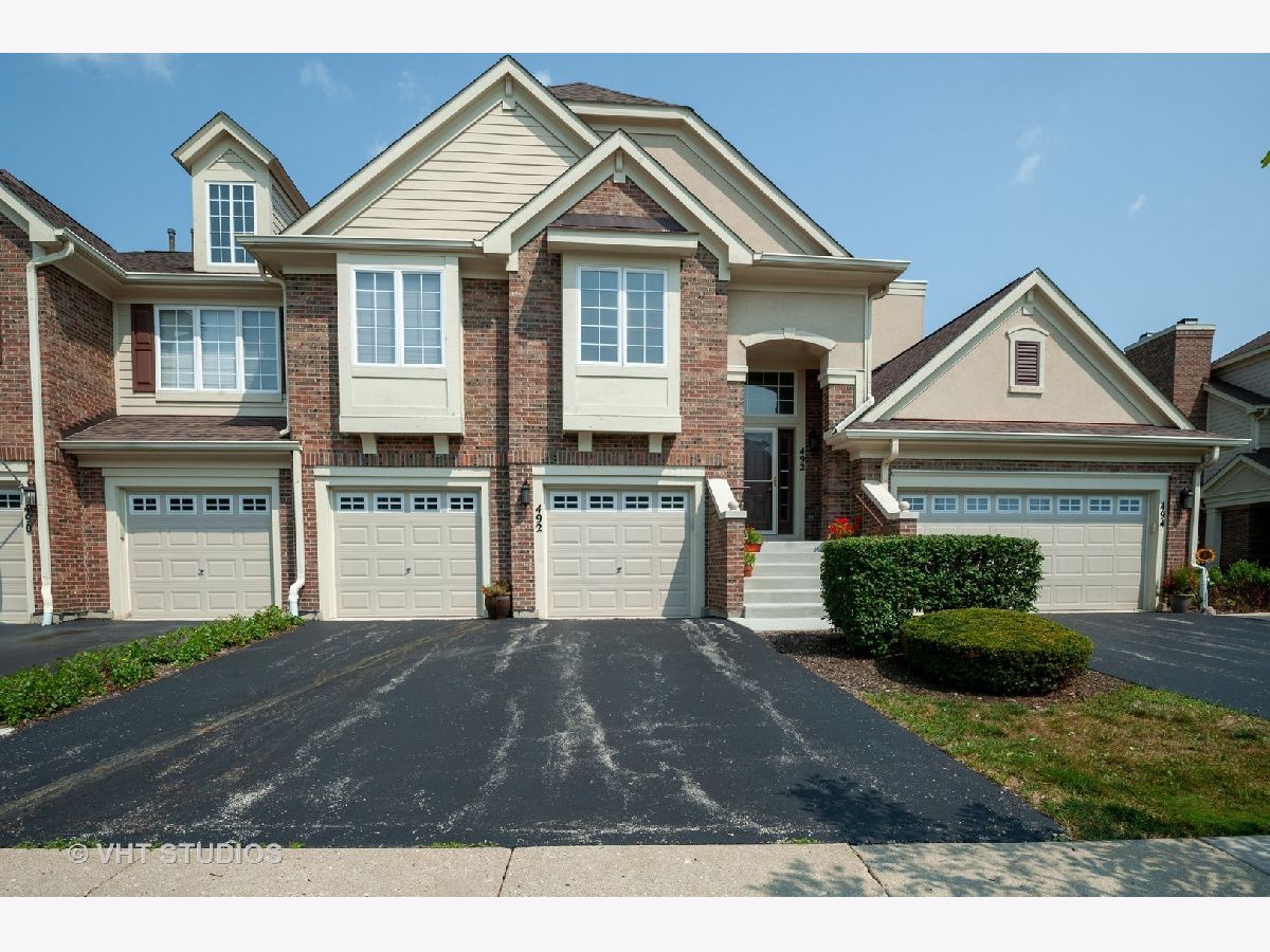 Townhomes & Condos Rented Saddlebrook Vernon Hills Illinois, 492 Harvey Lake
