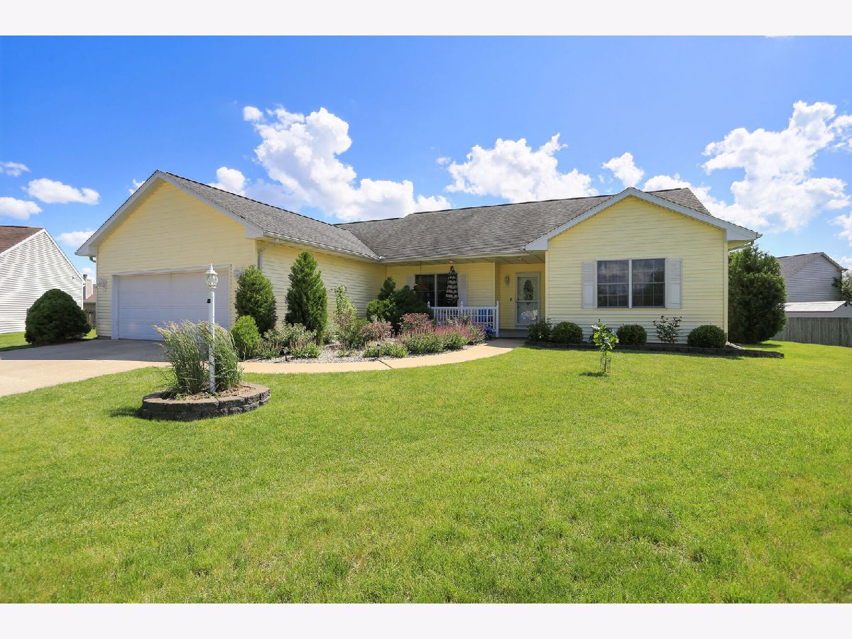 Condominiums & Homes Sold Turnberry Ridge Champaign Illinois, 1113 Birkdale