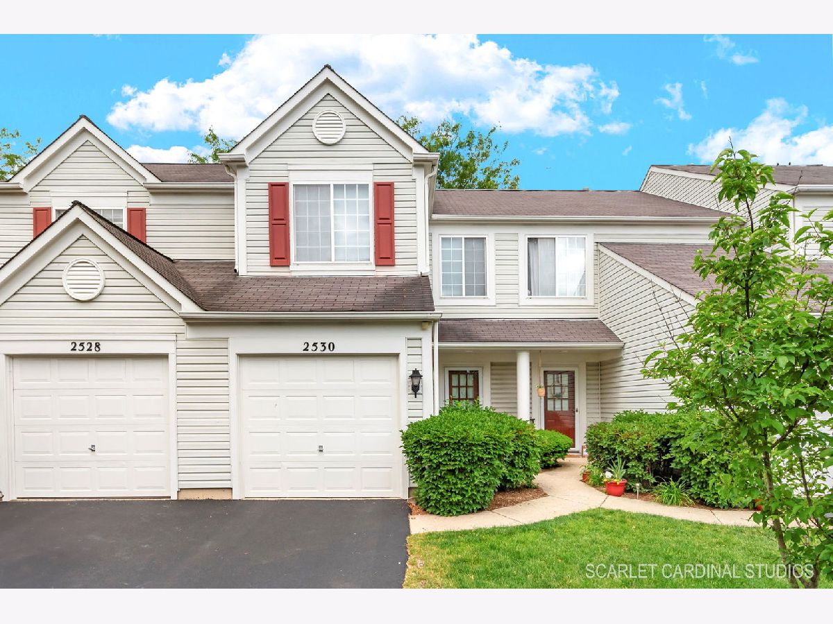 Townhomes Sold Carrolwood Naperville Illinois, 2530 Bordeaux
