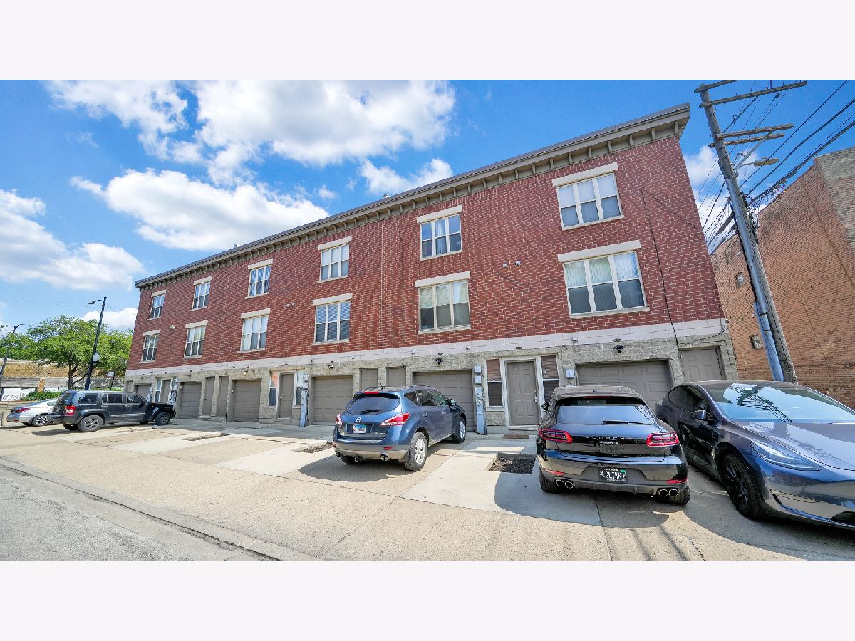 Townhomes Sold Lexington Commons Chicago Illinois, 2409 Flournoy
