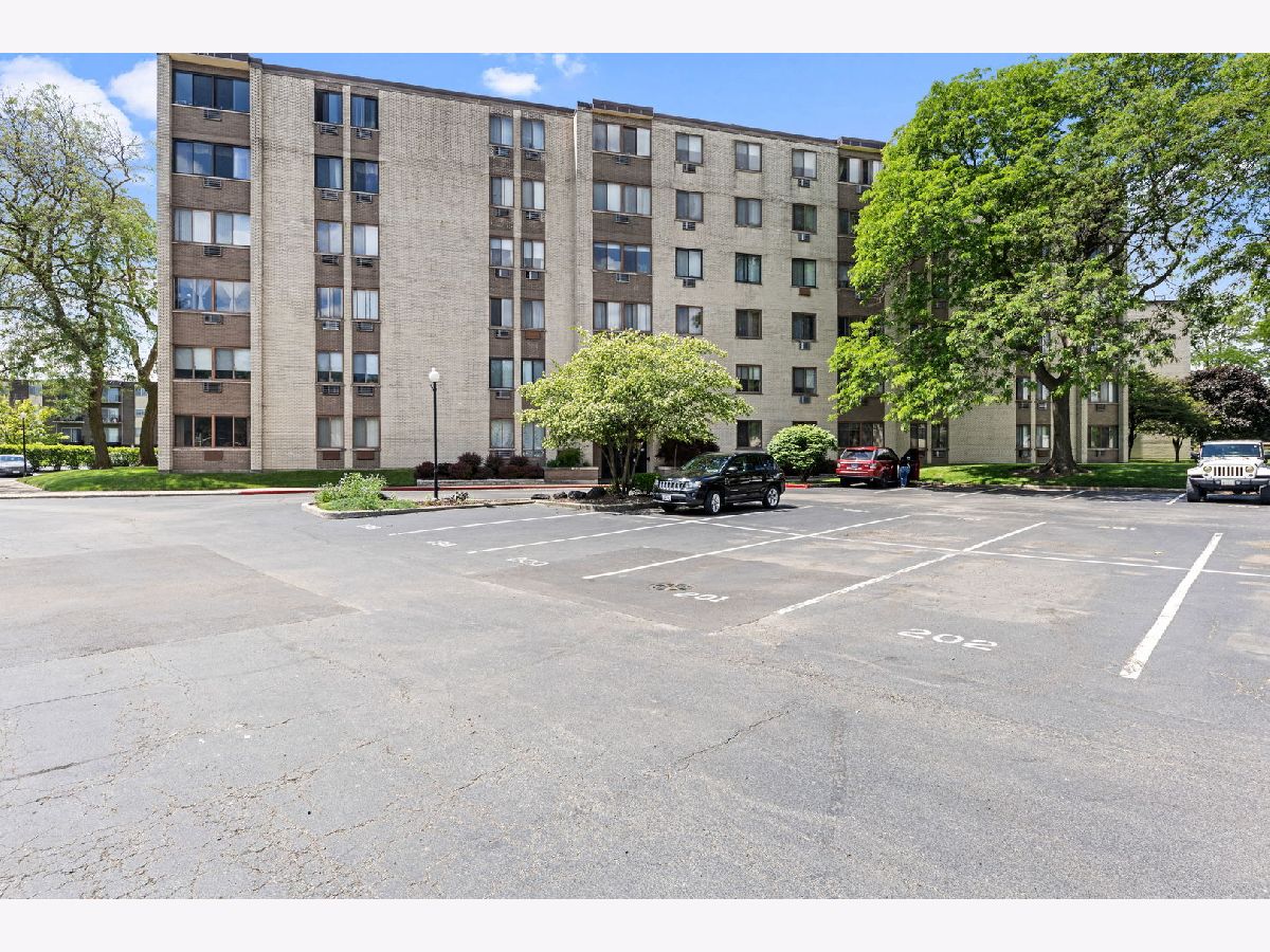 Condominiums Sold Shibui Oak Lawn Illinois, 9740 Pulaski