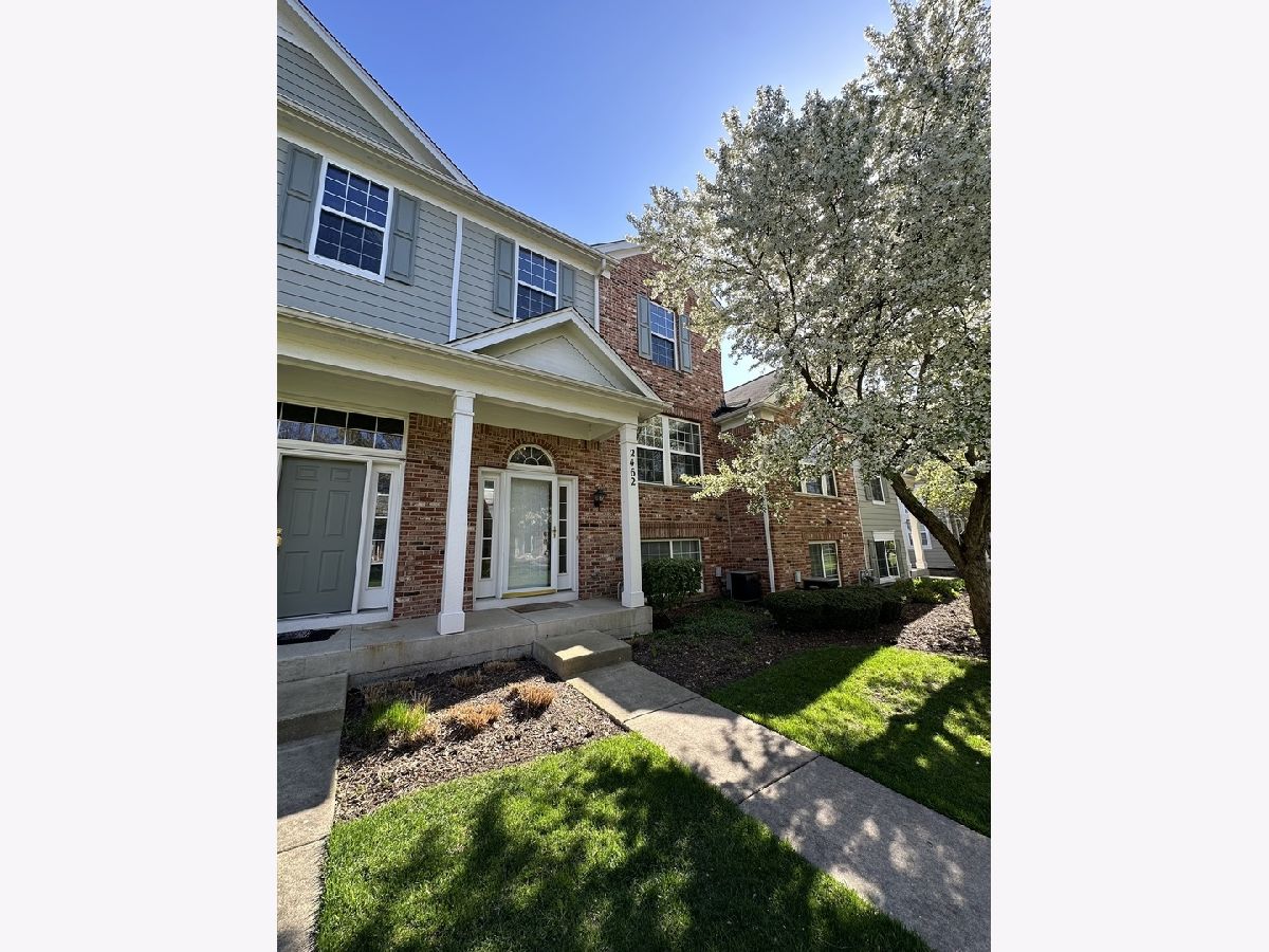Townhomes Rented The Reserve Of Elgin Elgin Illinois, 2462 Emily