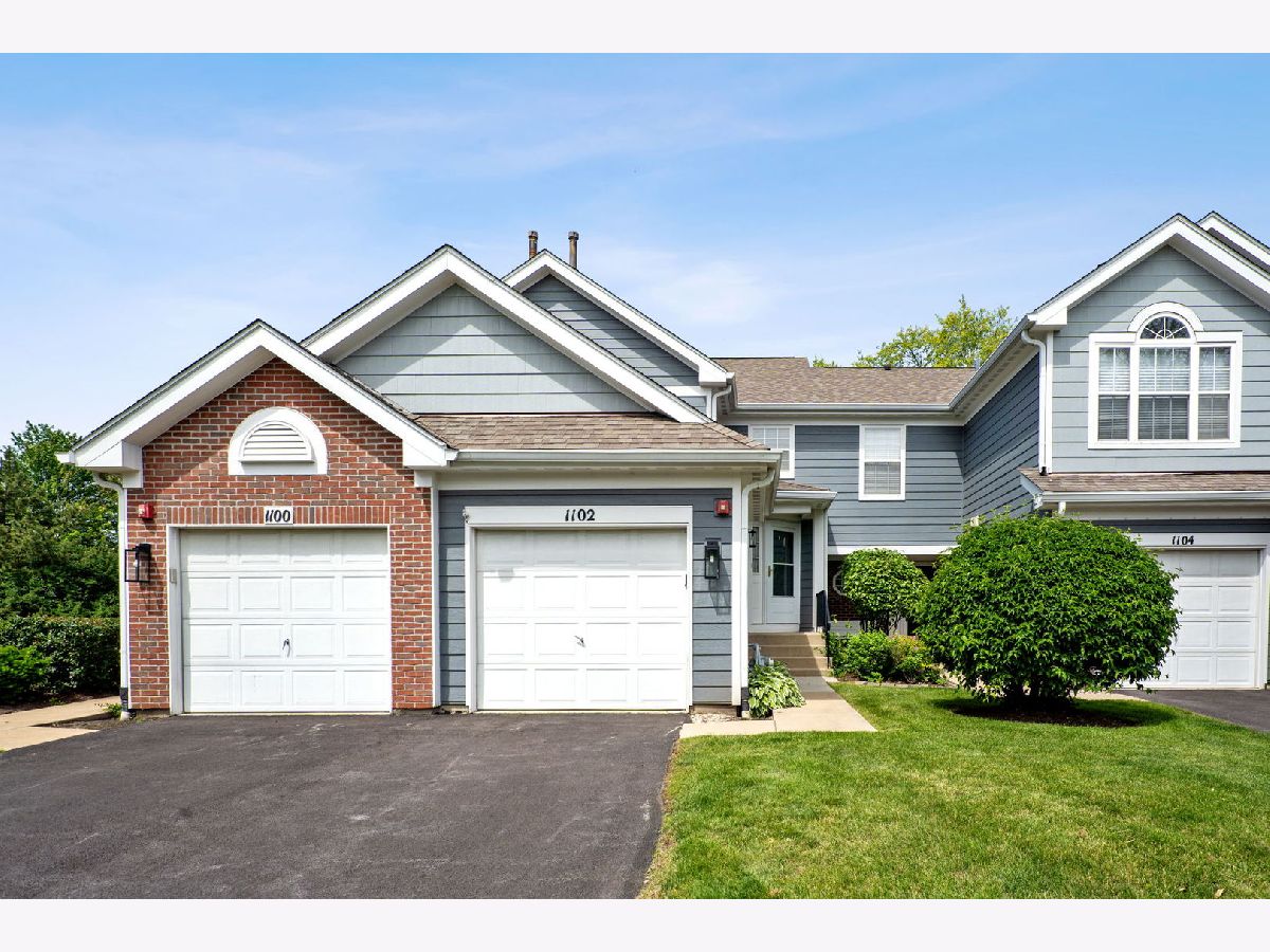 Townhomes & Condos Sold Wildwood Glen Glendale Heights Illinois, 1102 Kingston