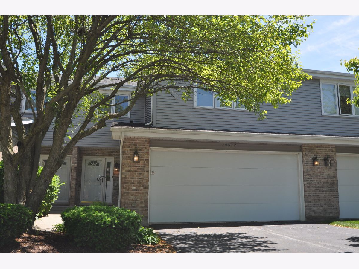 Townhomes Sold Oakbridge Mokena Illinois, 19617 Cambridge