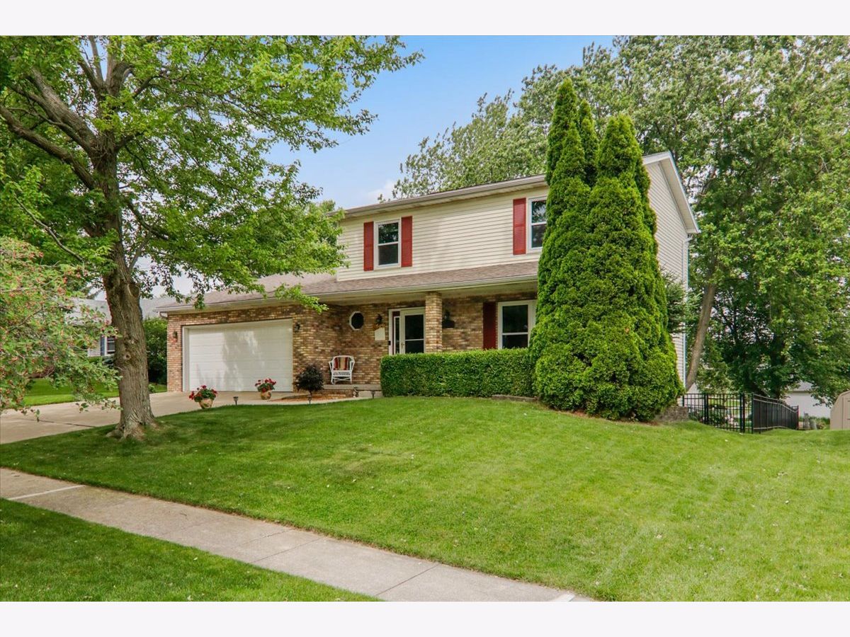 Homes Sold Suburban East Bloomington Illinois, 1316 Kenneth