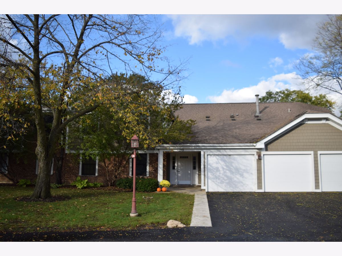 Condos & Townhomes Rented Lexington Green Schaumburg Illinois, 219 Oak Knoll