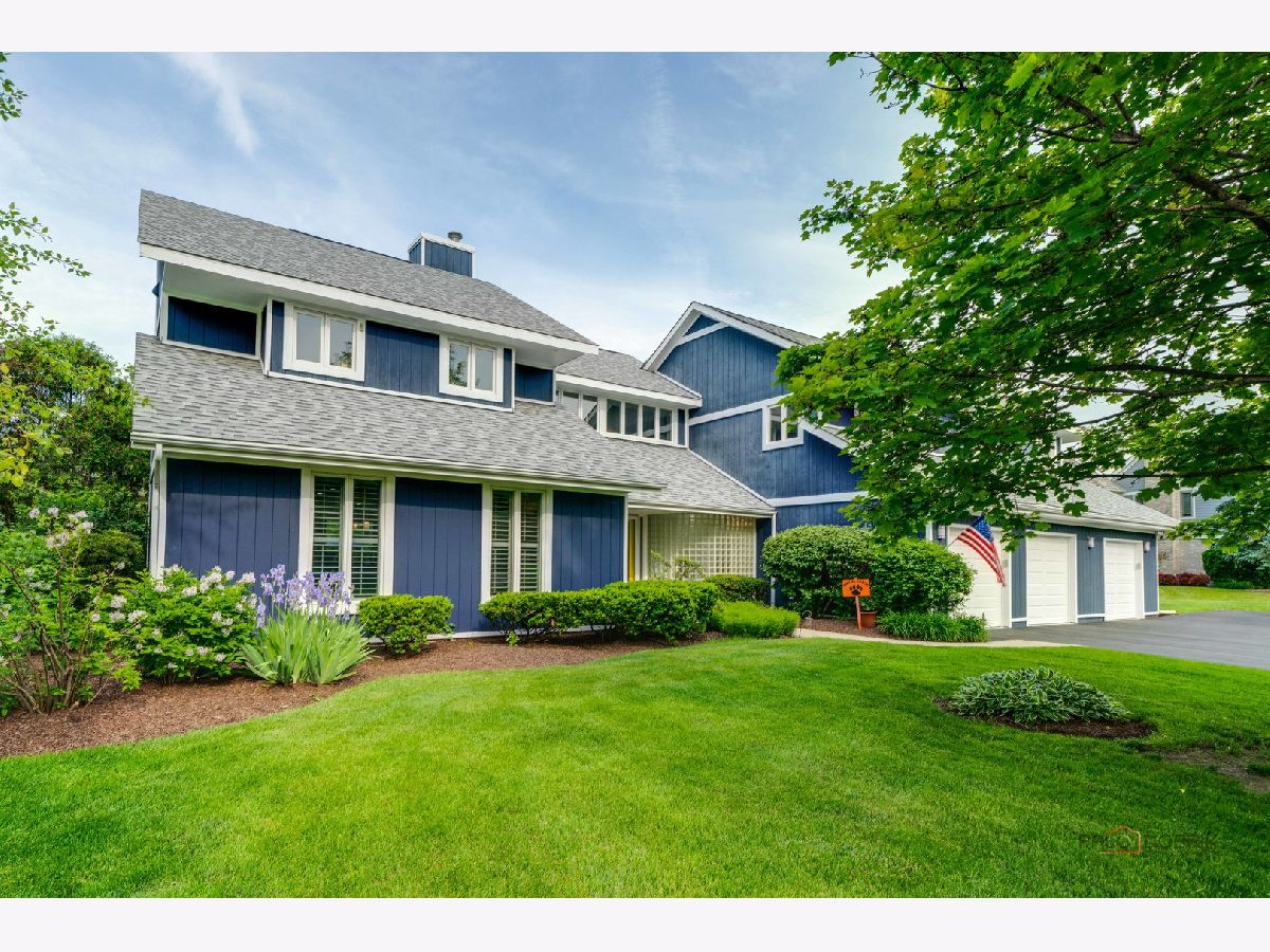 Homes Sold Huntington Lakes Libertyville Illinois, 2340 Steeple Chase