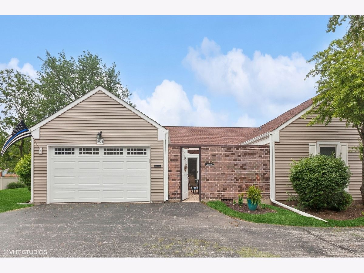 Townhomes Sold Dartmouth Village Wheaton Illinois, 1038 Dartmouth