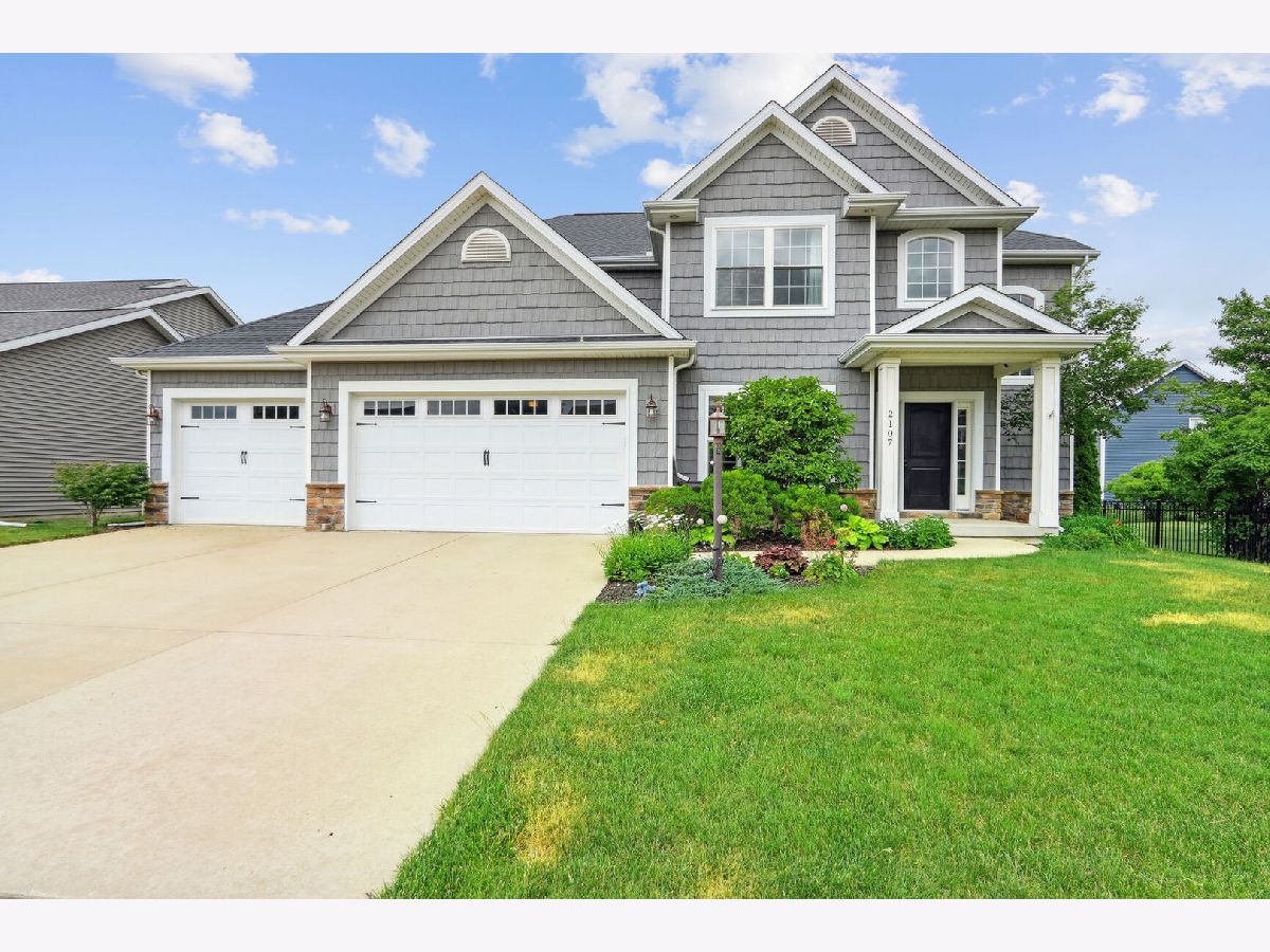 Homes Sold Wills Trace Champaign Illinois, 2107 Leahs
