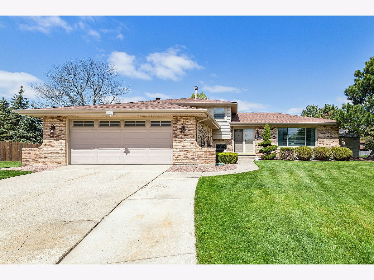 Homes Sold Lancaster South Homer Glen Illinois, 14320 West Glen