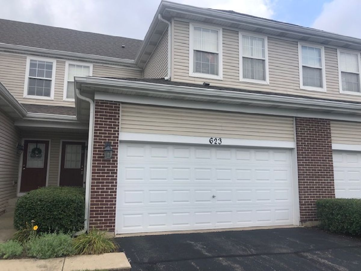 Townhomes & Condos Rented Bridgewater Naperville Illinois, 623 Waterview