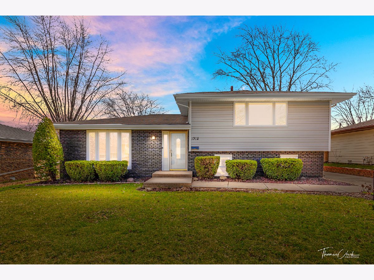 Homes Sold Westfield Joliet Illinois, 1312 Devonshire