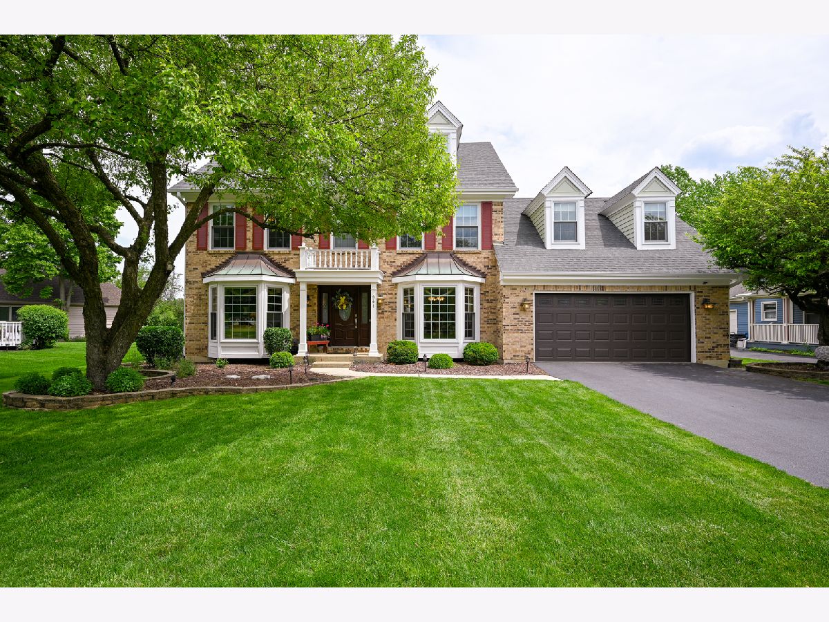 Townhomes & Condos & Homes Sold Willow Creek West Chicago Illinois, 941 Willow Creek