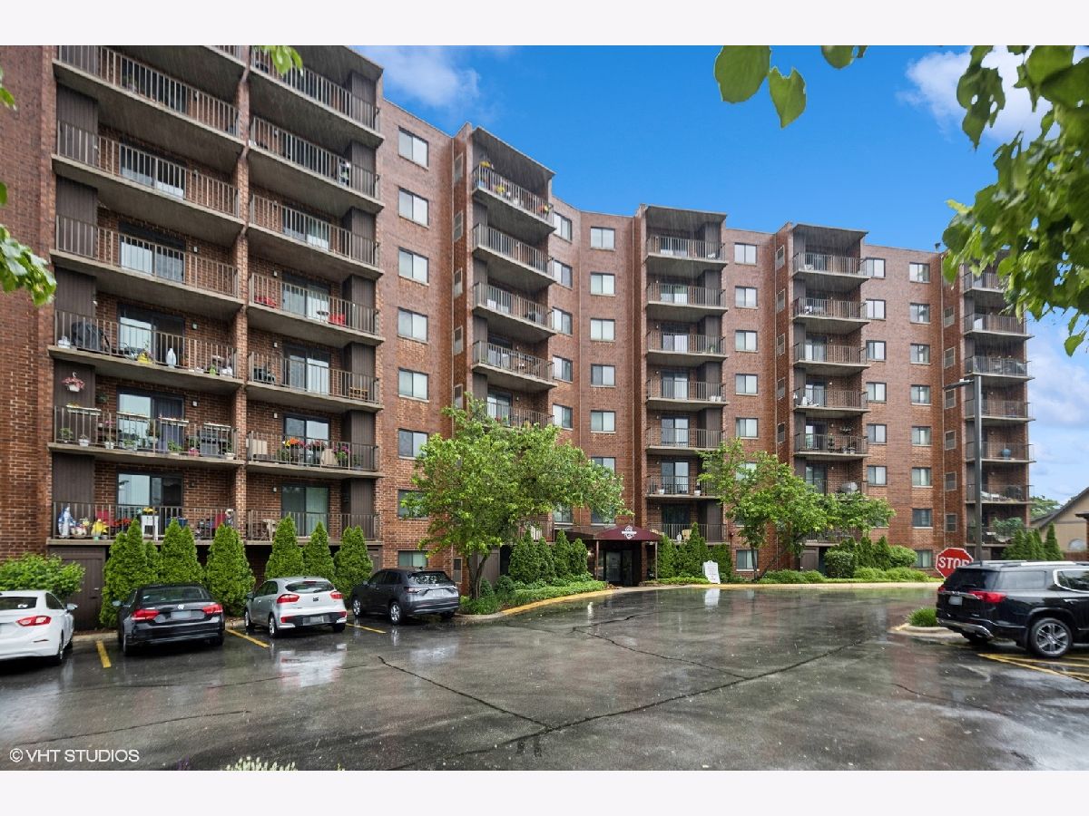 Condominiums Sold One Bloomingdale Place Bloomingdale Illinois, 1 Bloomingdale